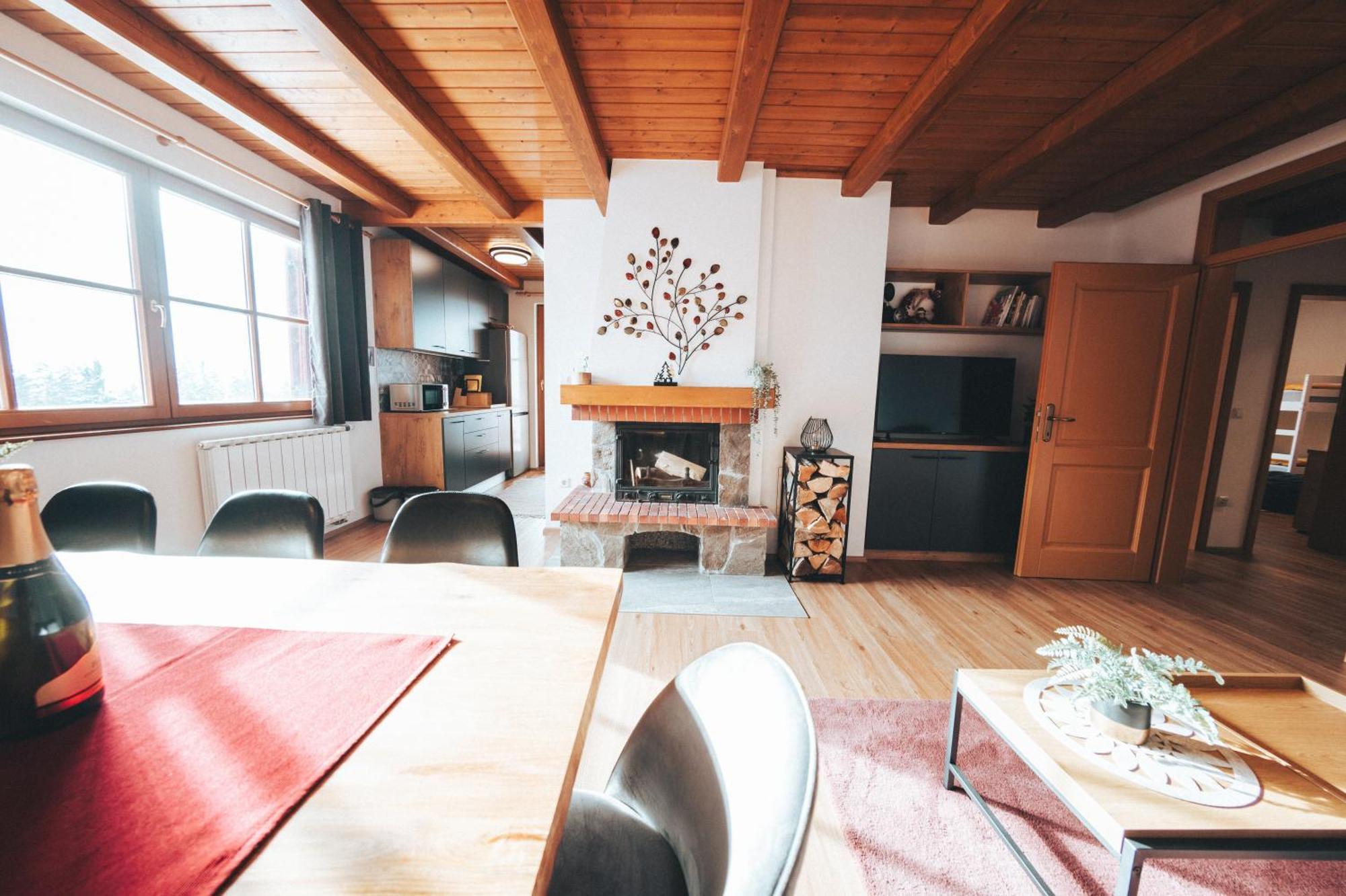 Apartment Bolfenk Pohorje - Forest Nest 호코포호르예 외부 사진